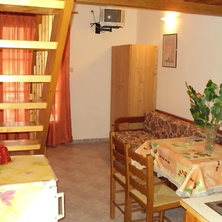 Apartment Oasis 2