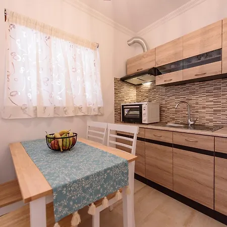 Oasis 2 Apartment